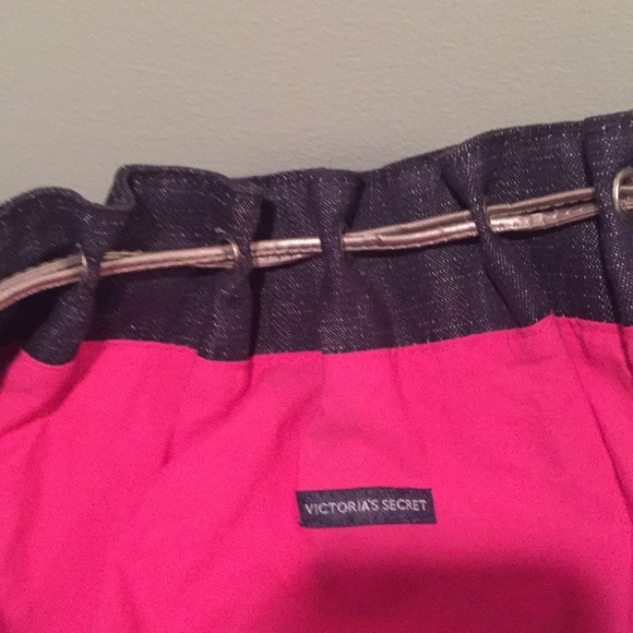 Victoria’s Secret hand bag - Picture 5 of 8